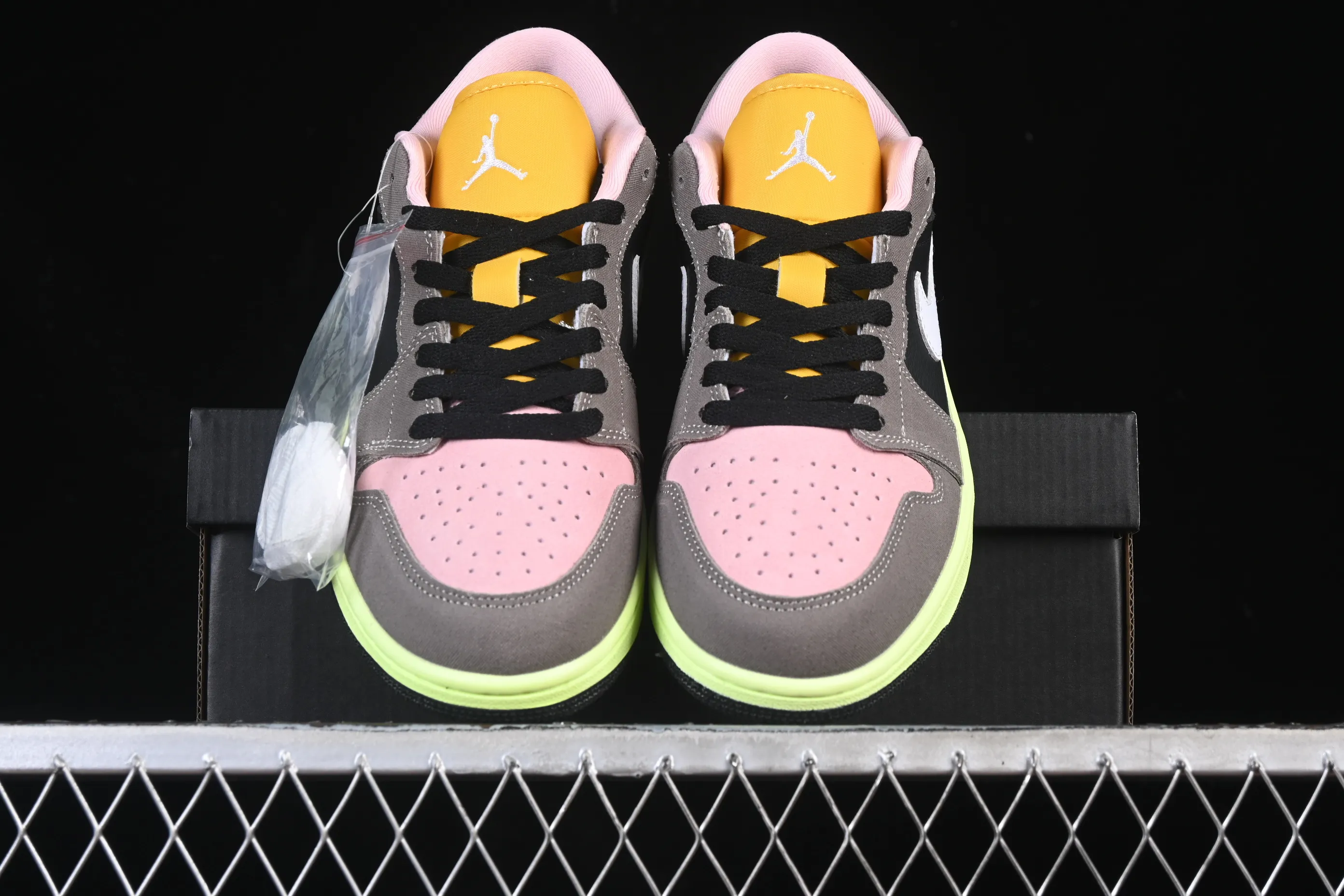 All categories Air Jordan Jordan series basketball shoes Air Jordan 1 Low Air Jordan 1 Low "Tokyo Bio Hack" AJ1 Joe 1 palette low-top cultural and casual sneakers HQ2010-005